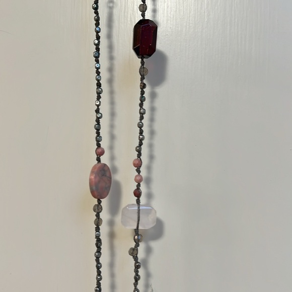 JJill Necklace longer in red and pink - Picture 4 of 4